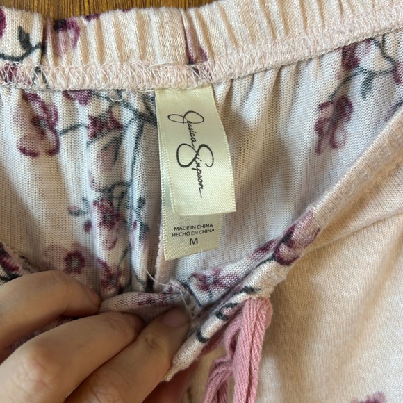 Jessica Simpson Womens Pajama Set Floral Print Button Up Top Pants Sleepwear M - Picture 9 of 9